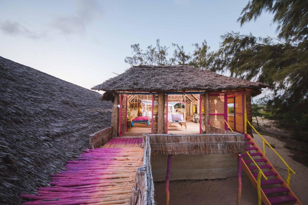 Kizingo Beach Eco Lodge image 1