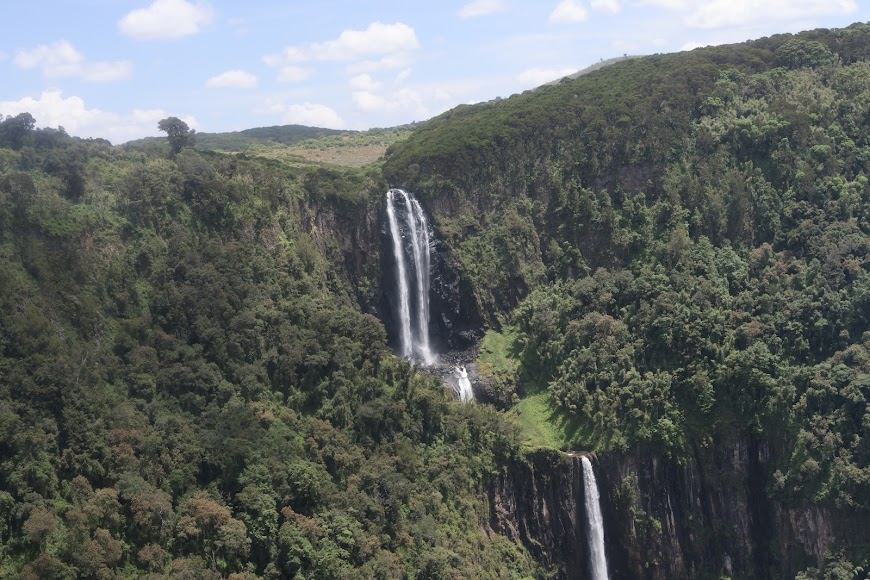 4 Days 3 Nights Aberdare & Samburu Safari