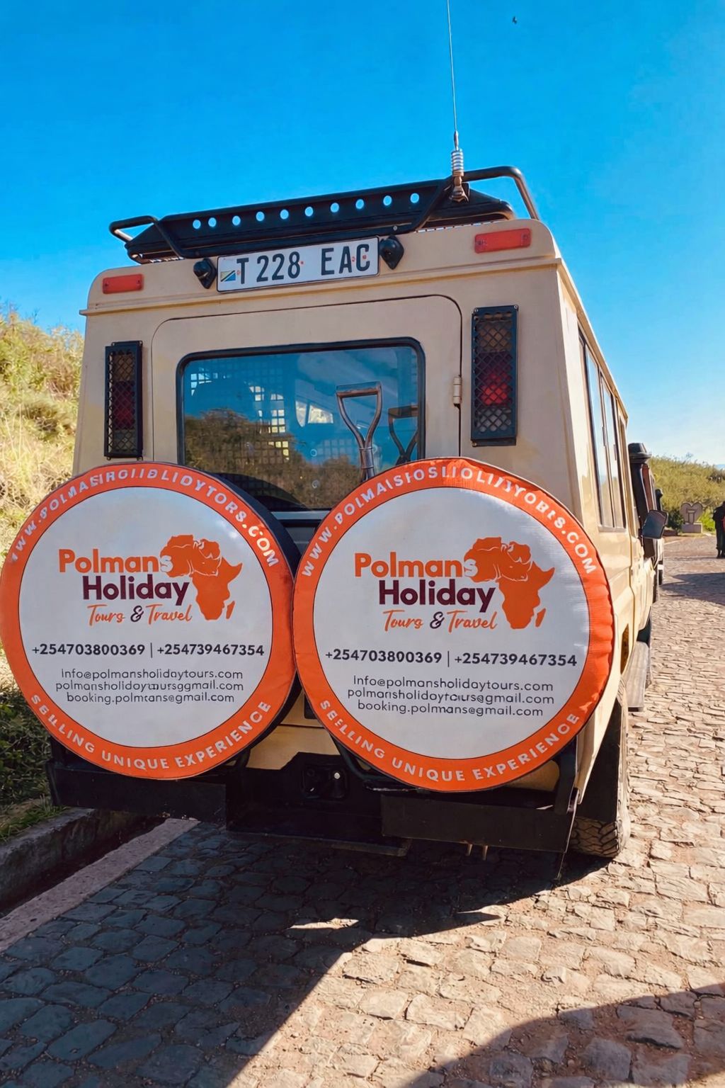 5 Days / 4 Nights Arusha – Serengeti – Ngorongoro Crater Private Safari