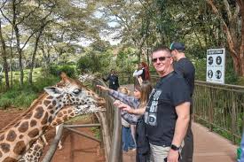 Exclusive Kenya Luxury Safari: Giraffe Manor & Maasai Mara Adventure